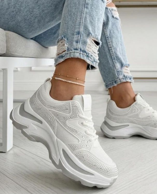 Wendy White - Sneakers