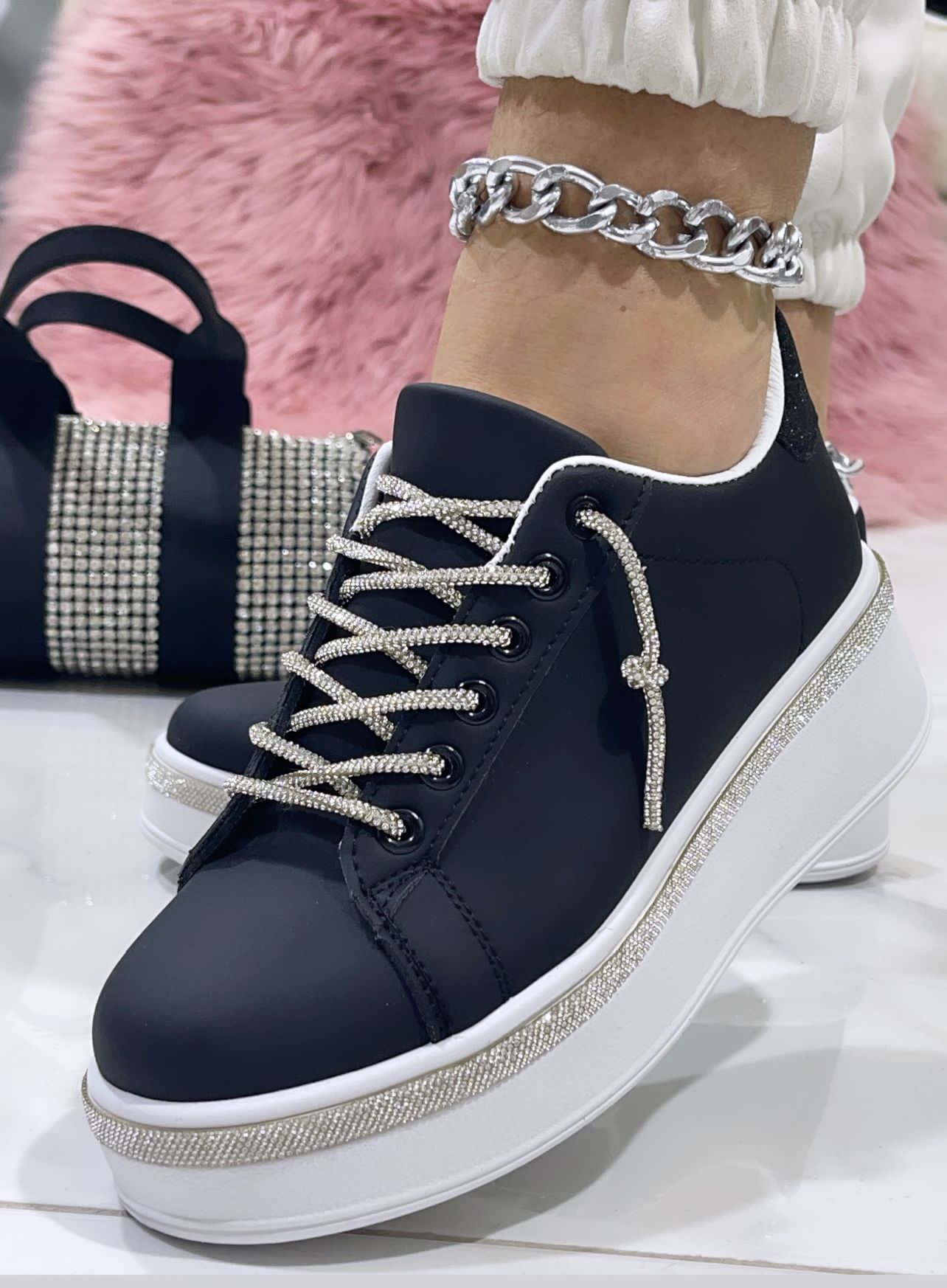 Sneakers Barcellona Nere Inserti Argento