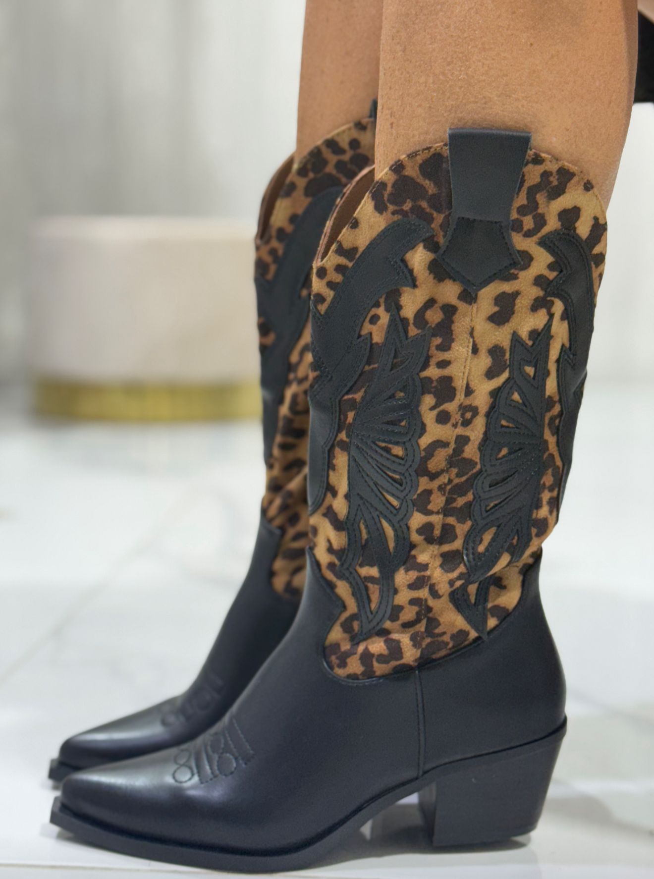 Chiara Leopard - Cowboys