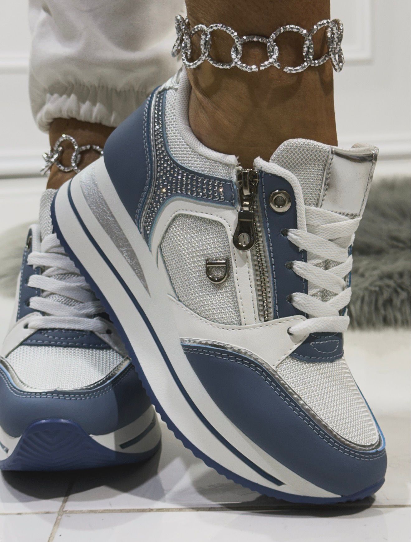 Amelia Blue - Sneakers