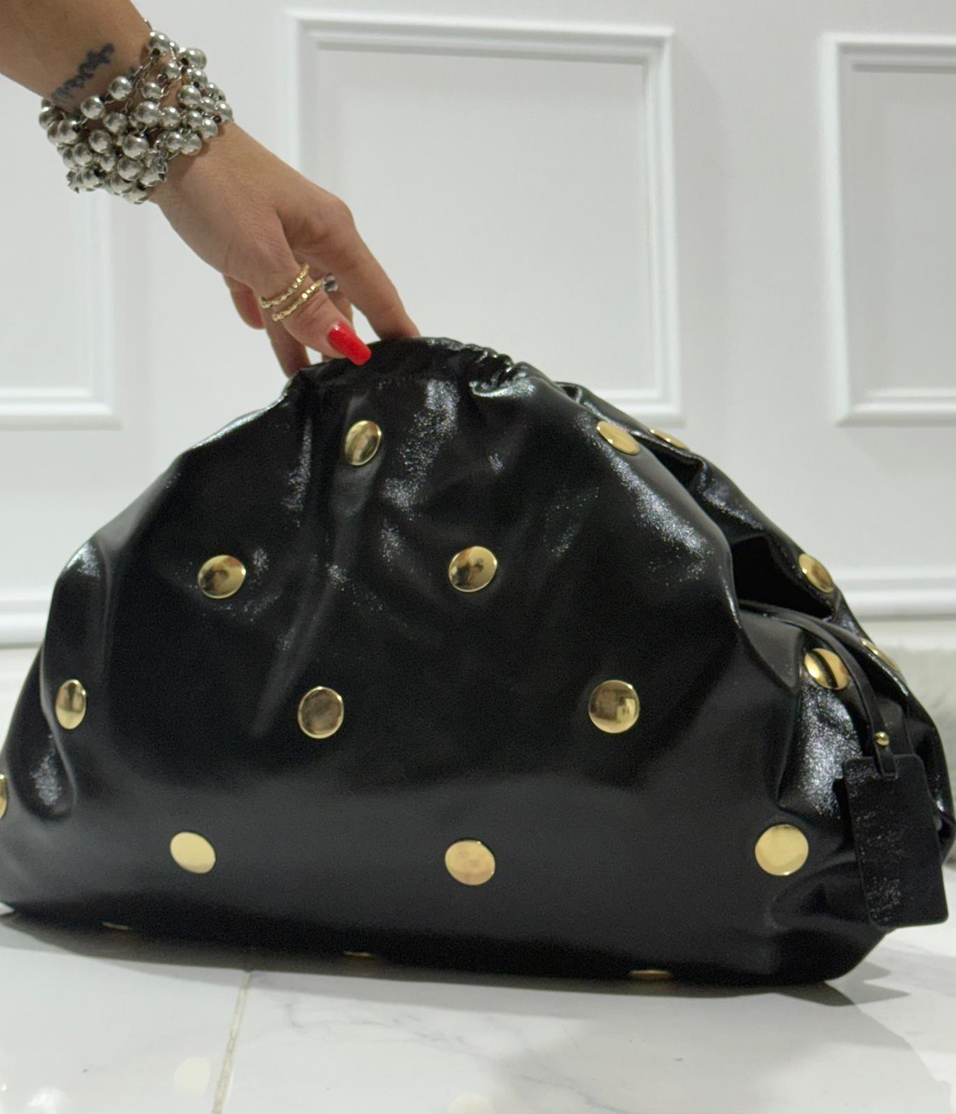 Chiara Black - Borsa