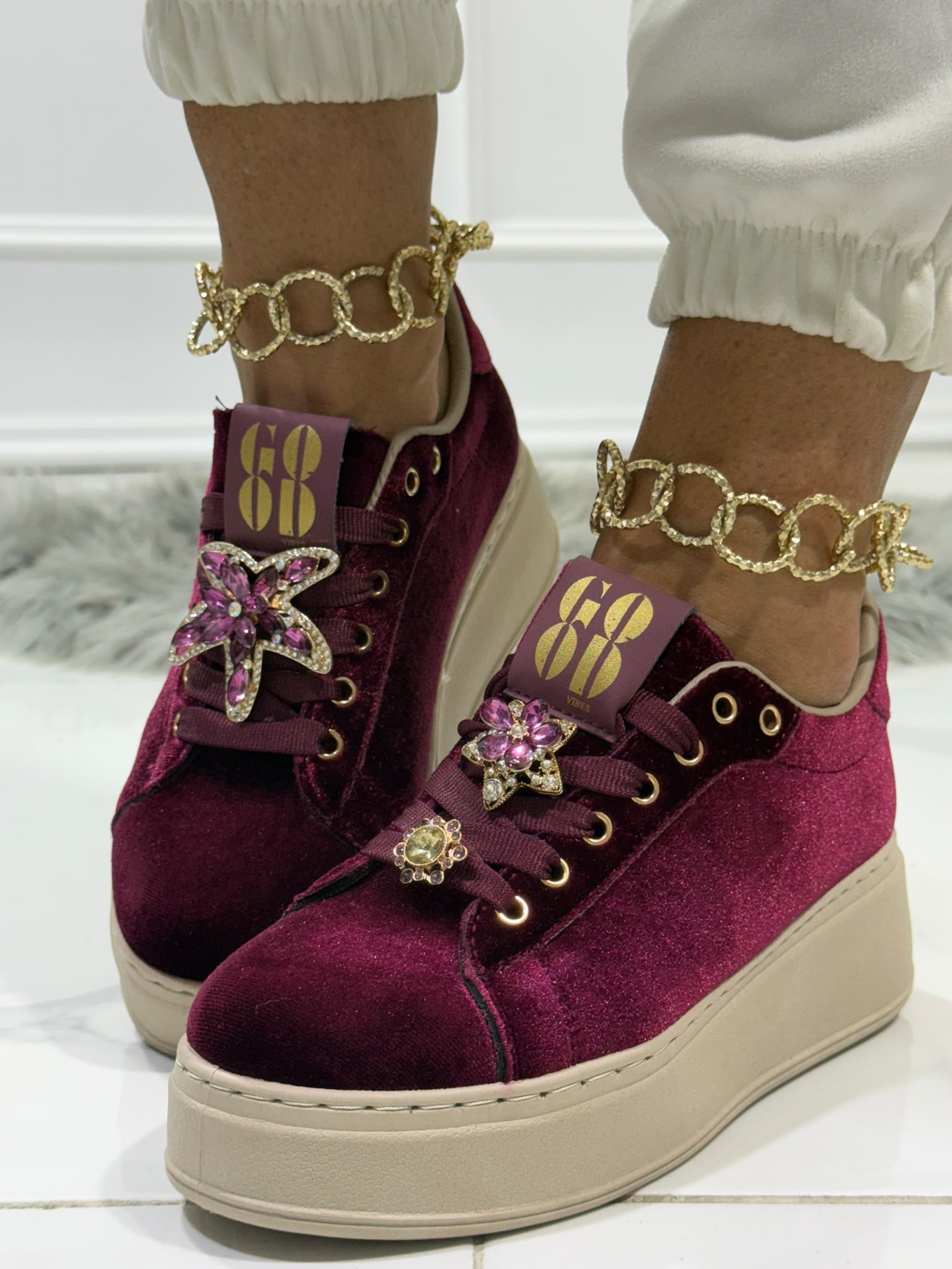 Jasmine Red - Sneakers
