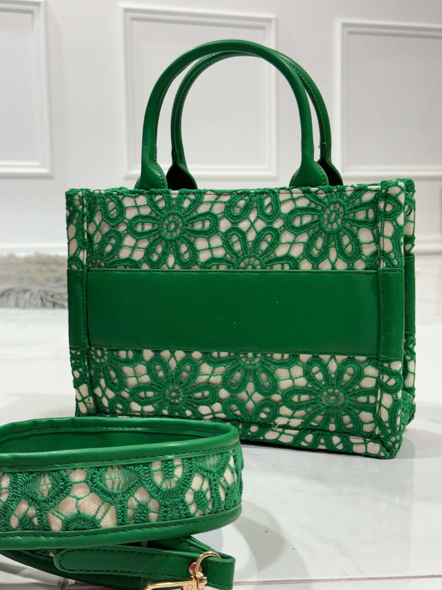 Penelope Green - Borsa