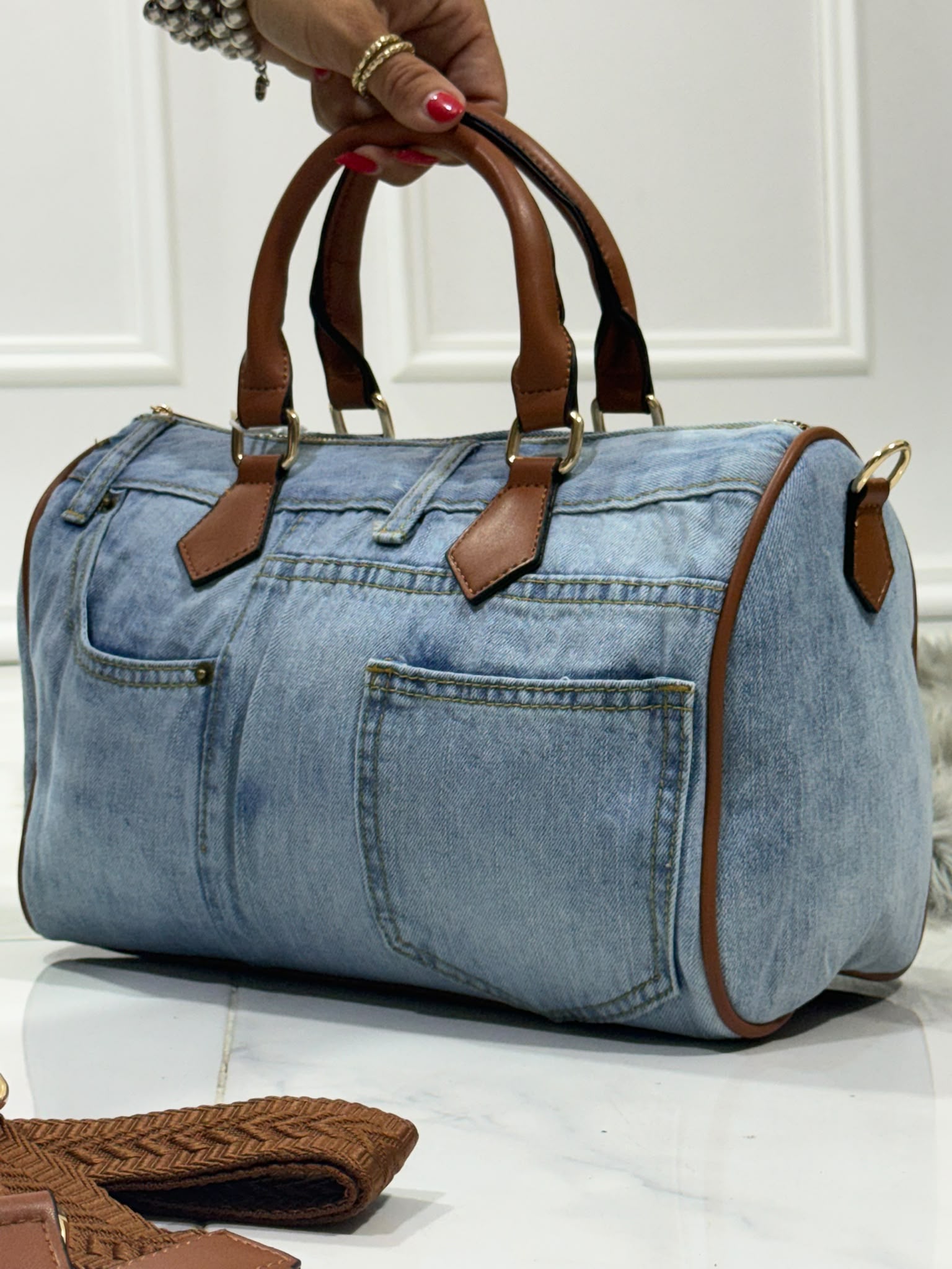 Victoria Brown - Borsa