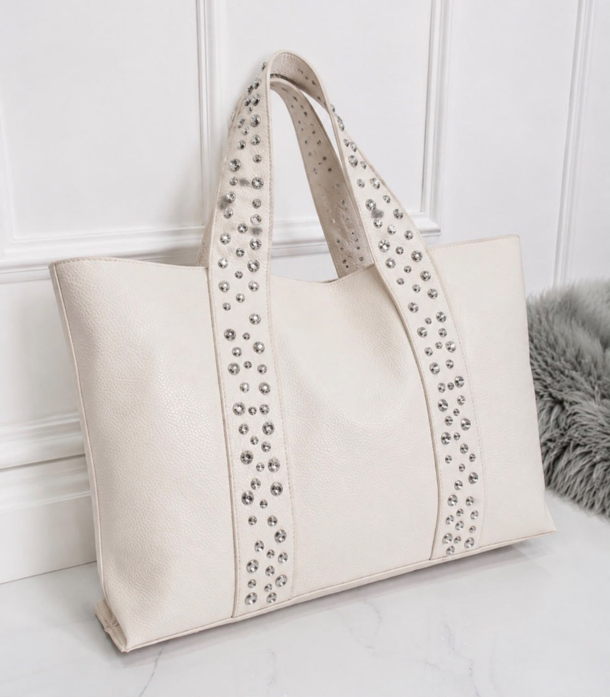 Vera White - Borsa