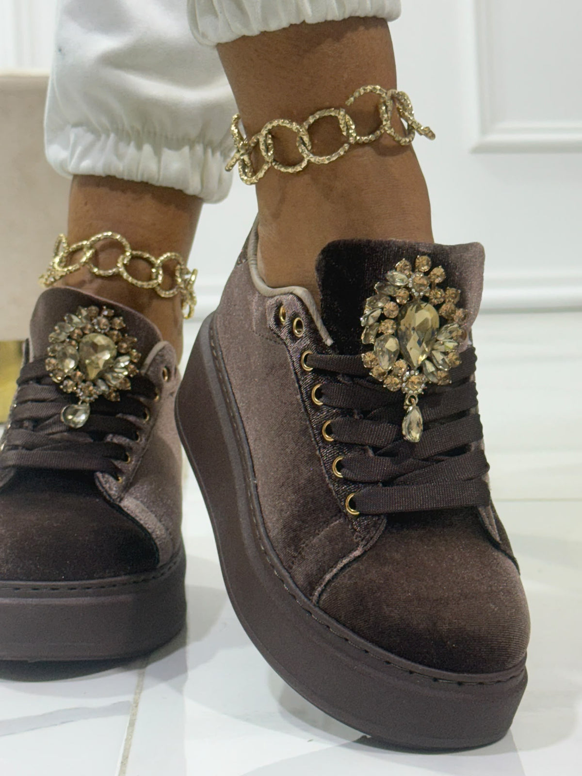 Anima Brown- Sneakers