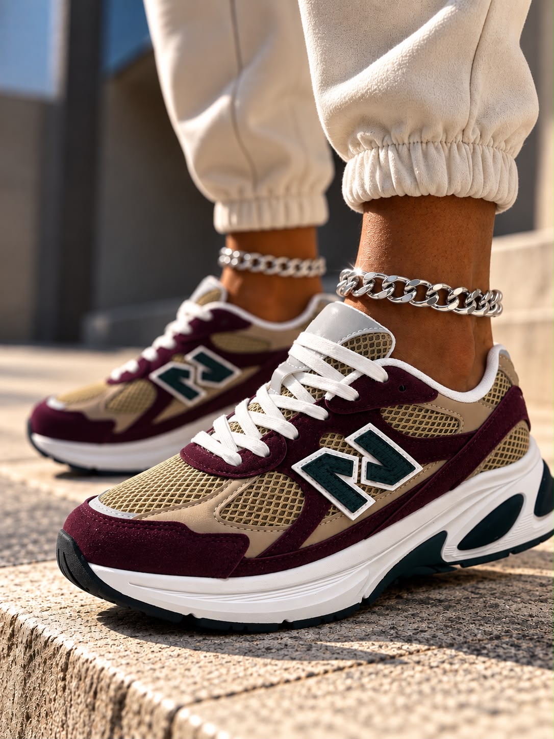Lara Beige/Red - Sneakers
