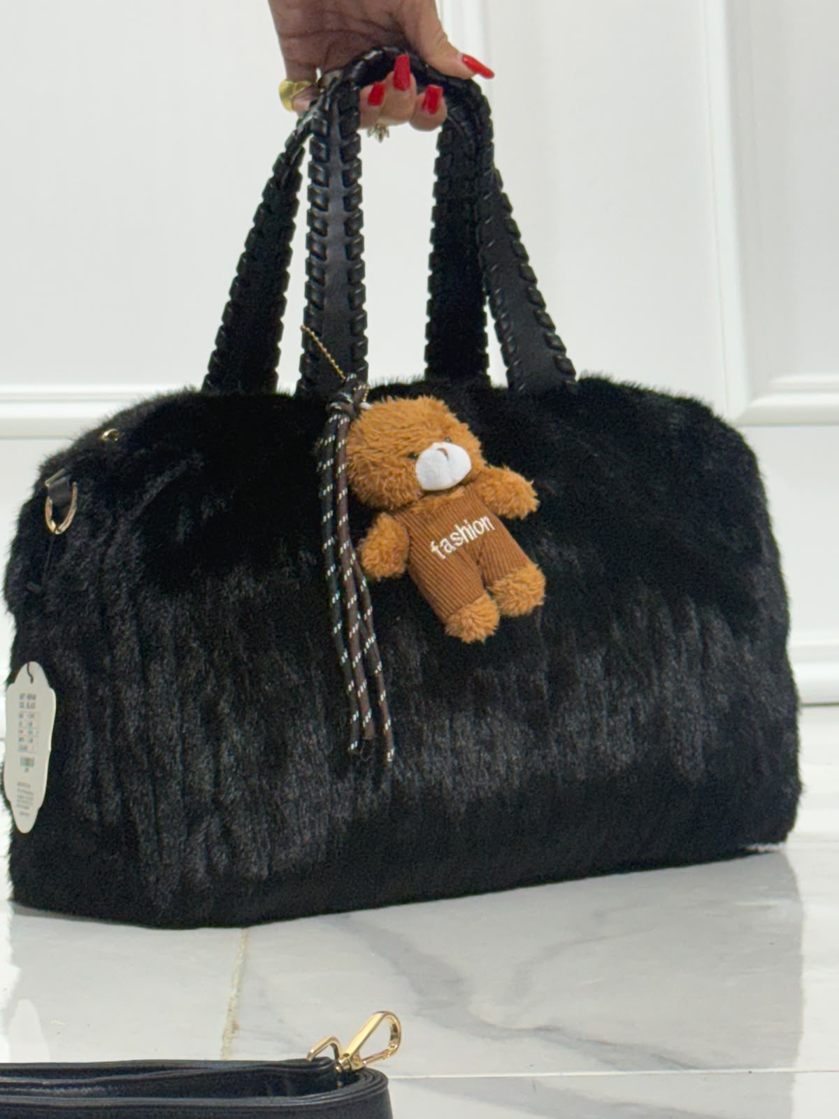 Sofia Black - Borsa