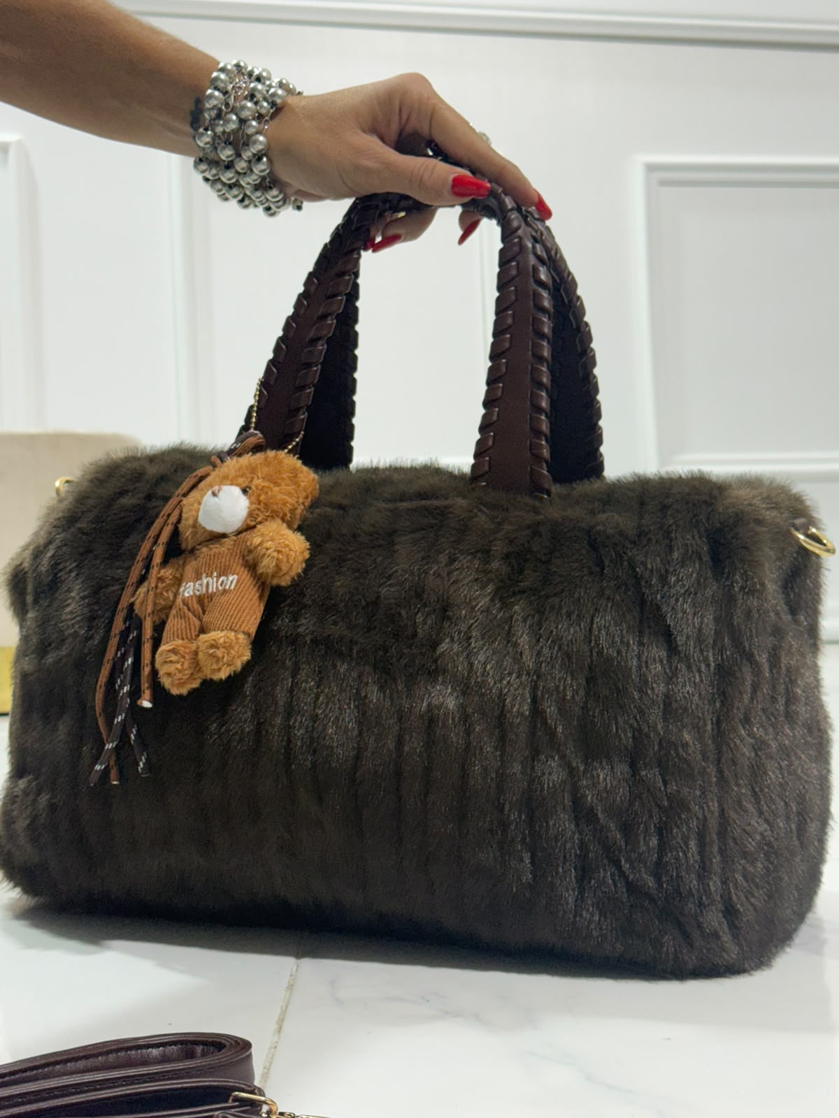 Sofia Brown - Borsa