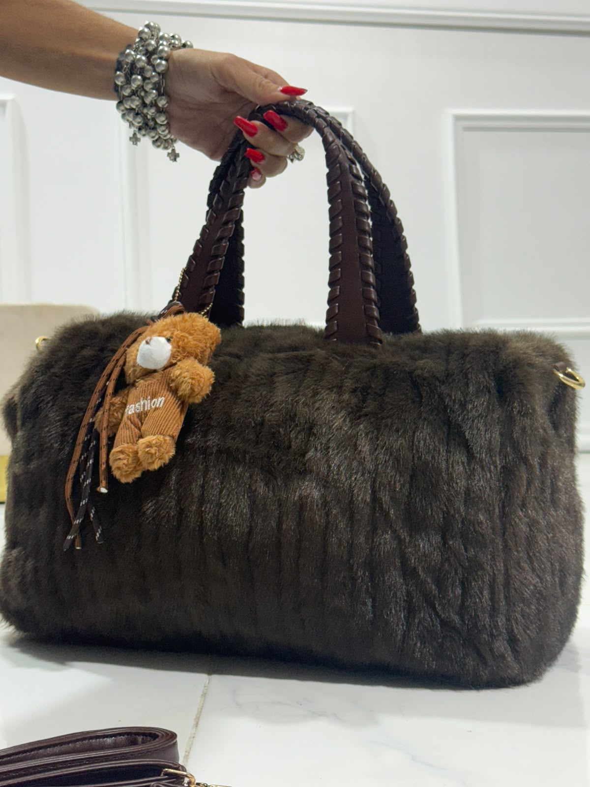 Sofia Brown - Borsa