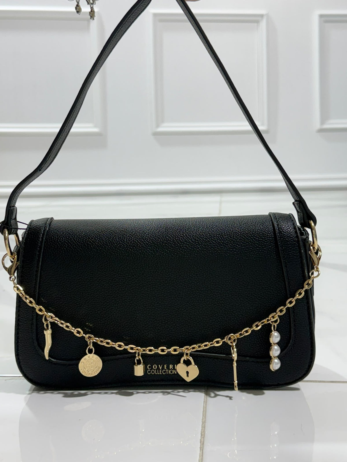 Sofia Black- Borsa
