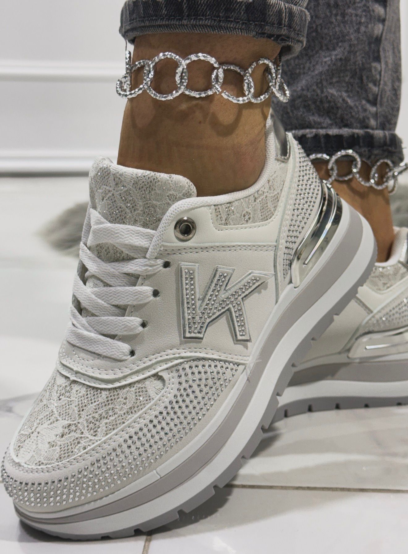 Vanessa White  - Sneakers