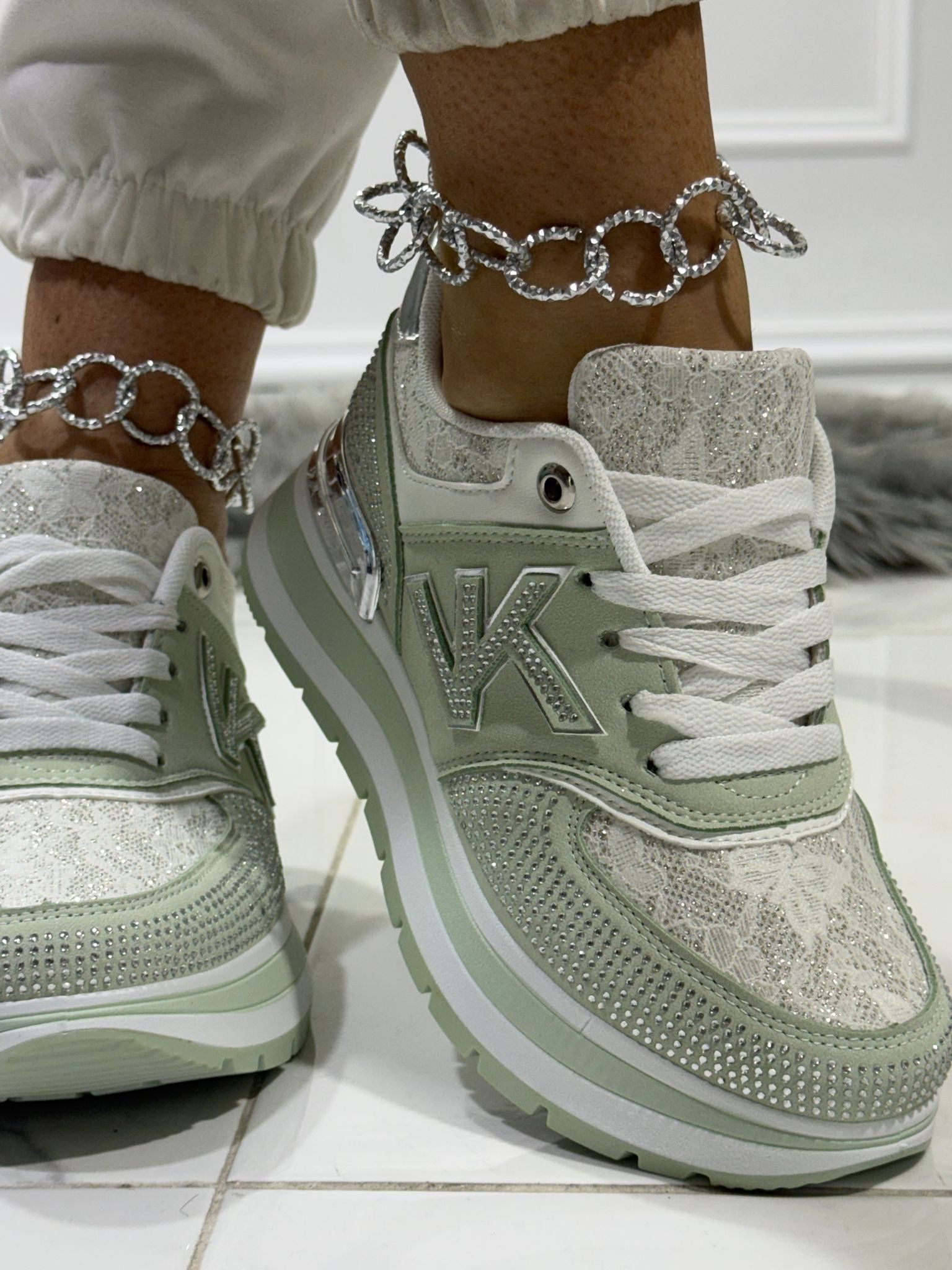 Vanessa Green  - Sneakers