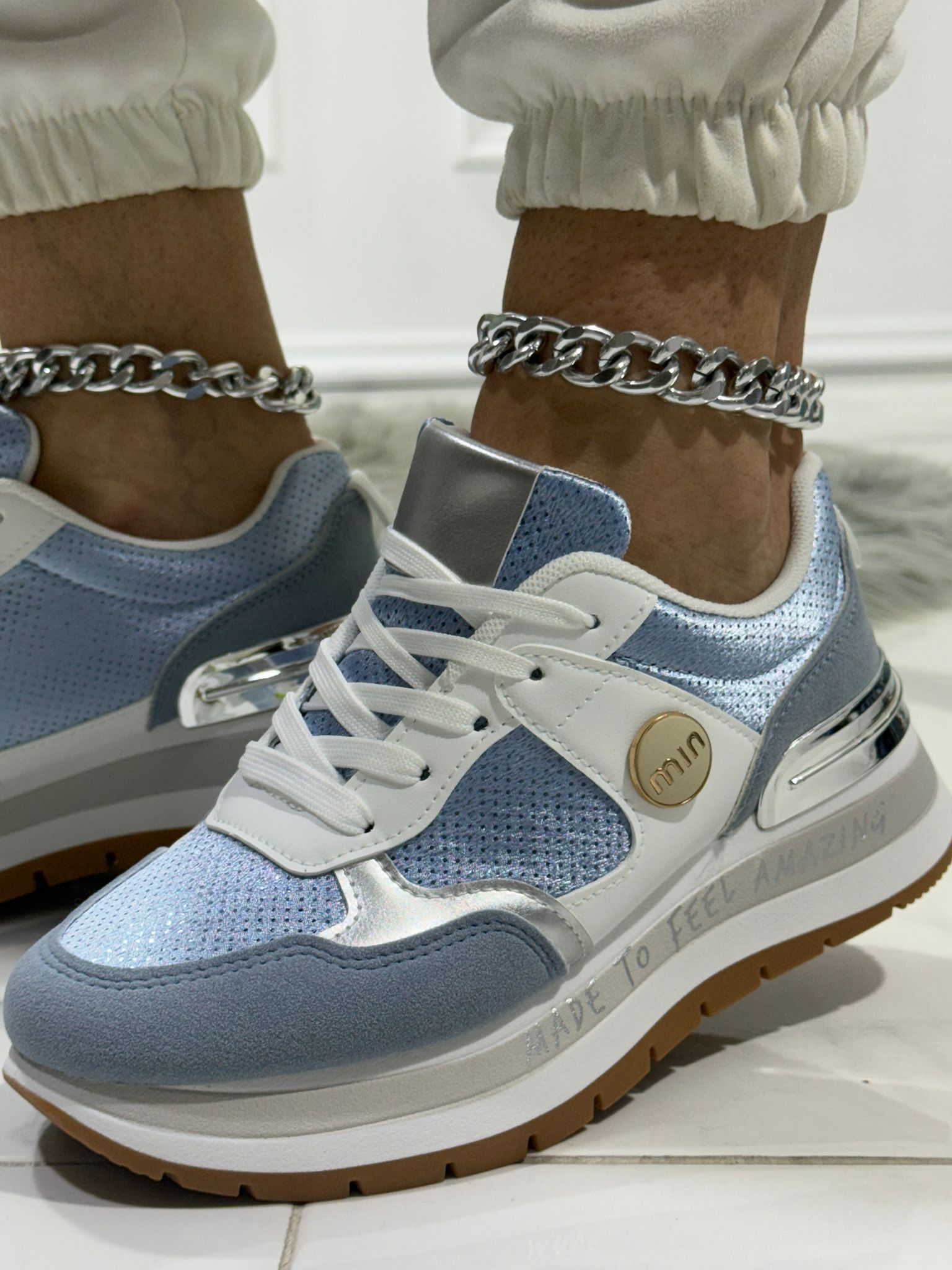 Iris Blue - Sneakers
