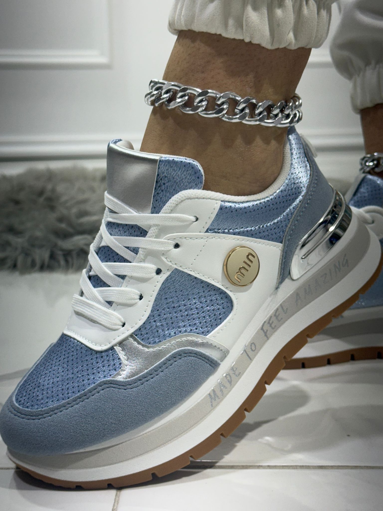 Iris Blue - Sneakers