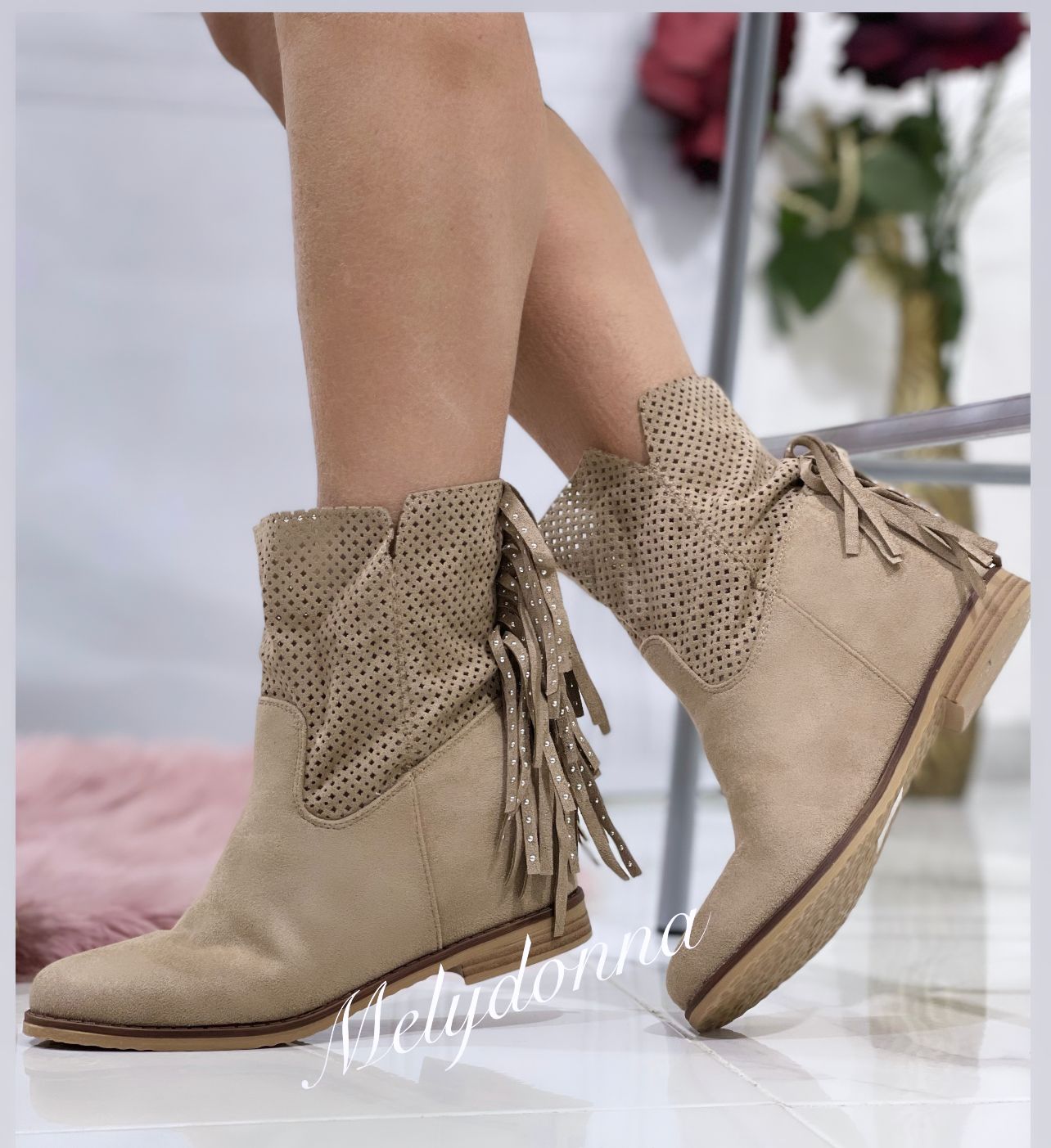 STIVALETTO KARONTE FORATO BEIGE (RIALZO INTERNO)