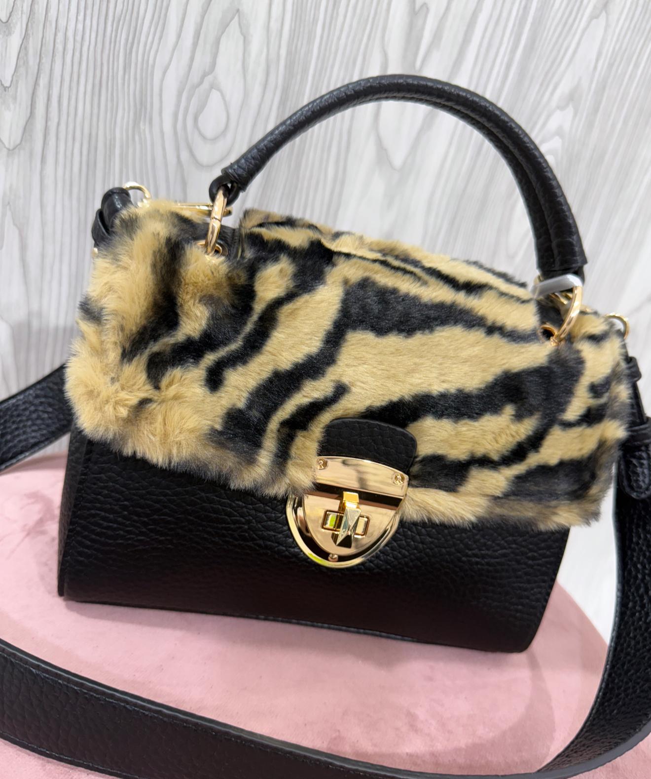 Vera  - Borsa