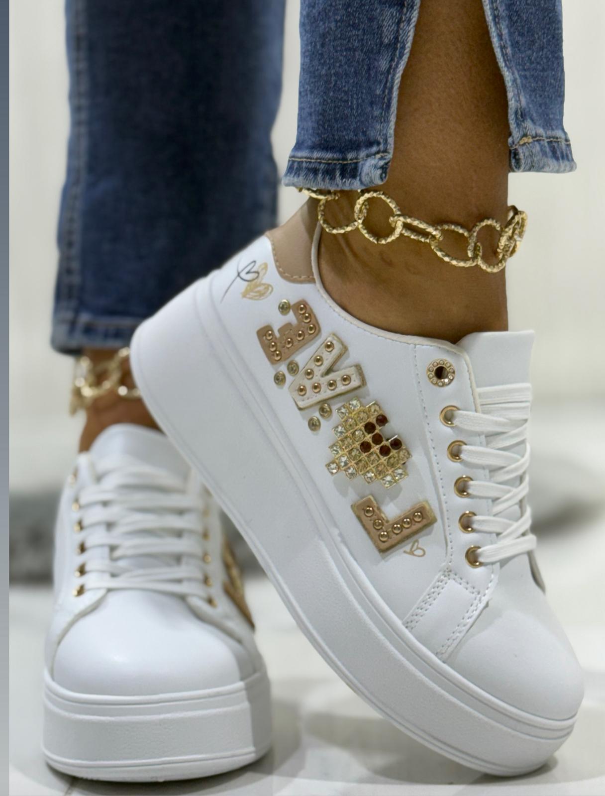 Emily White  - Sneakers