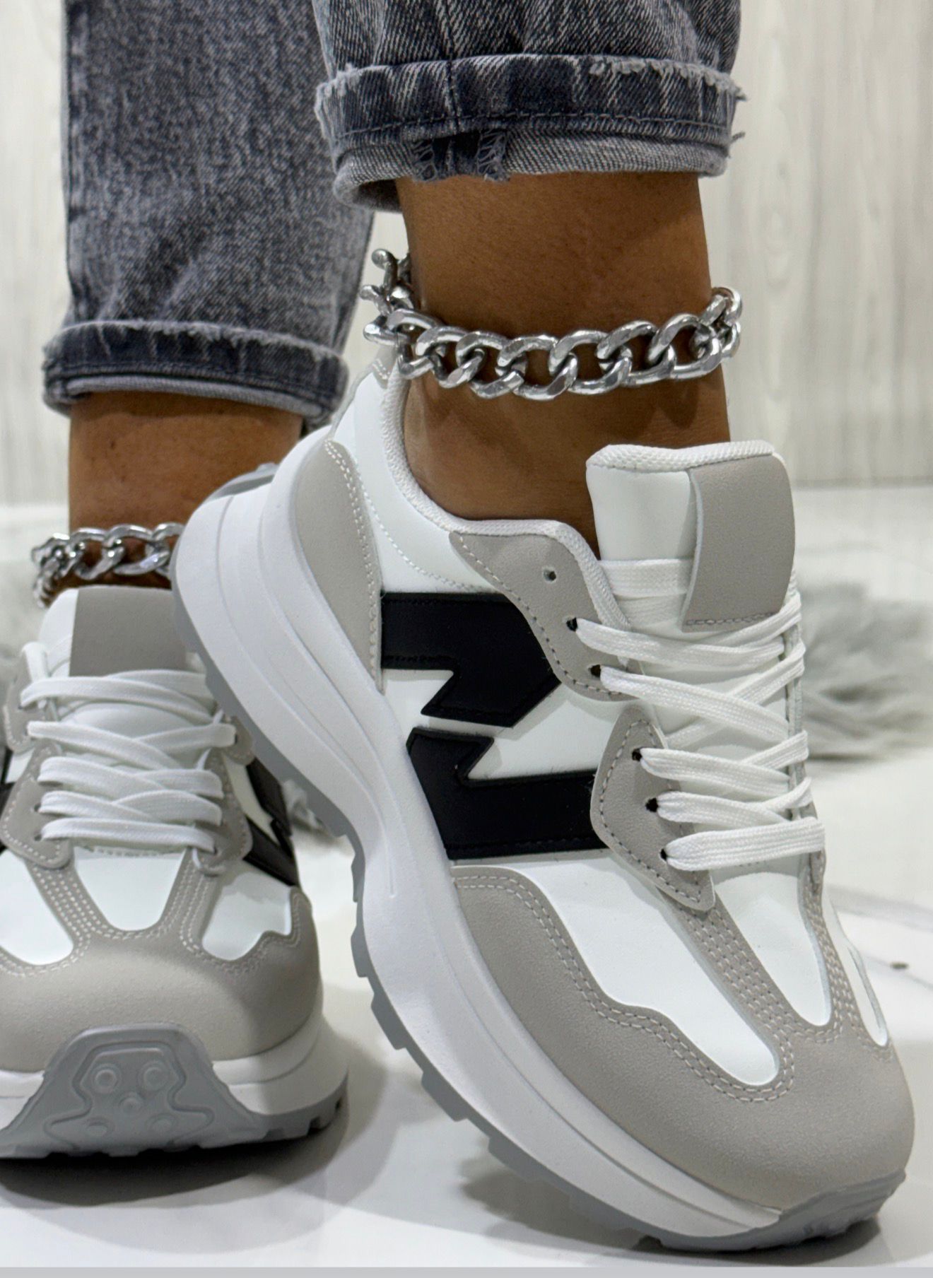 Ermes White/Black  - Sneakers