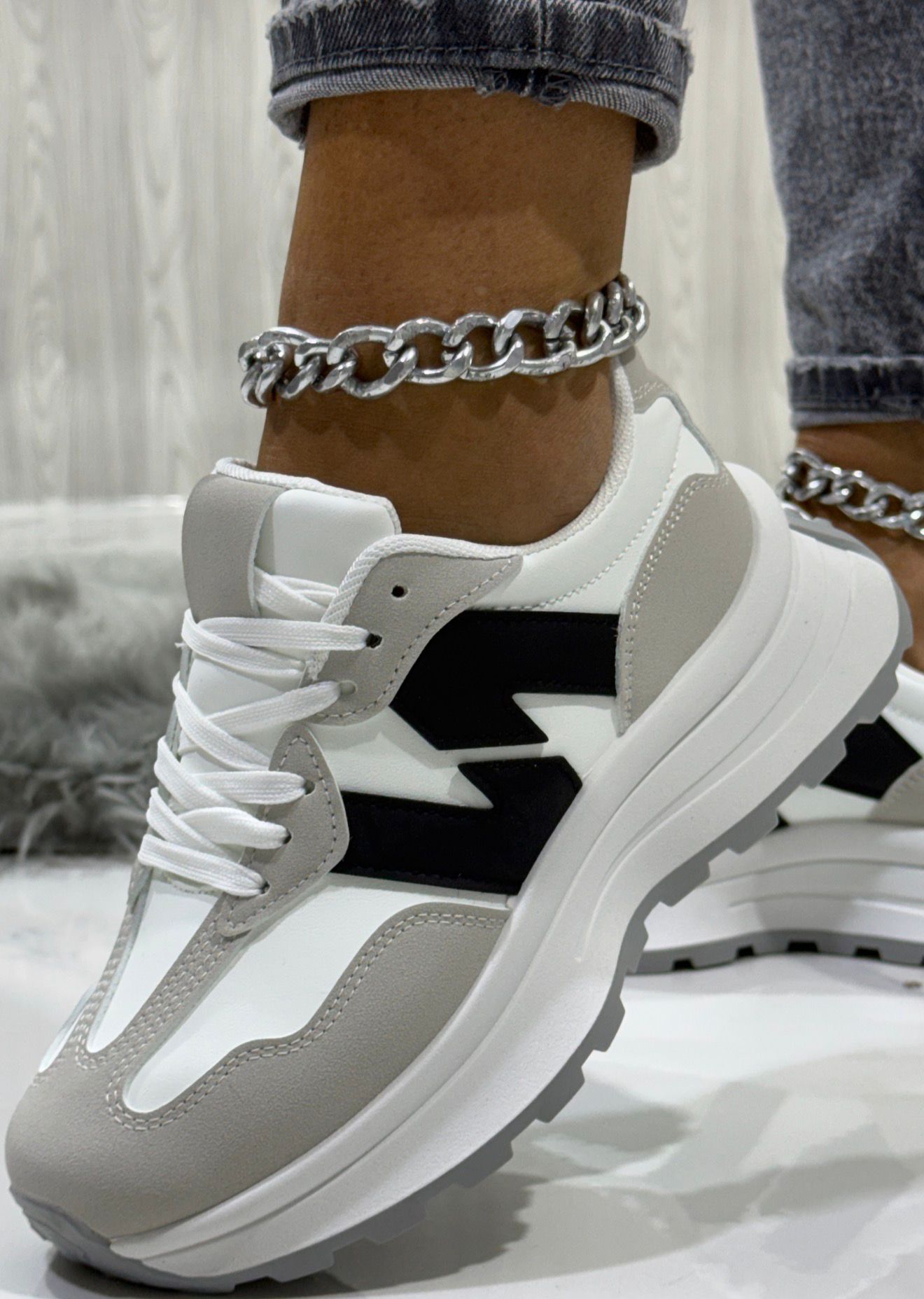 Ermes White/Black  - Sneakers