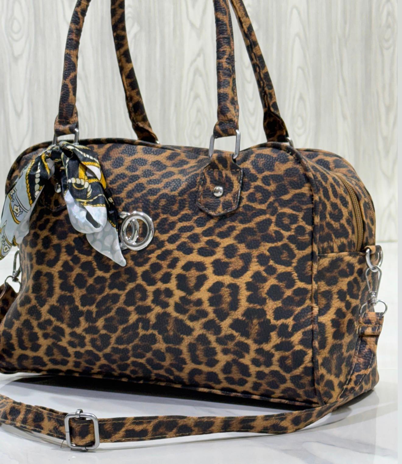 Monia  - Borsa
