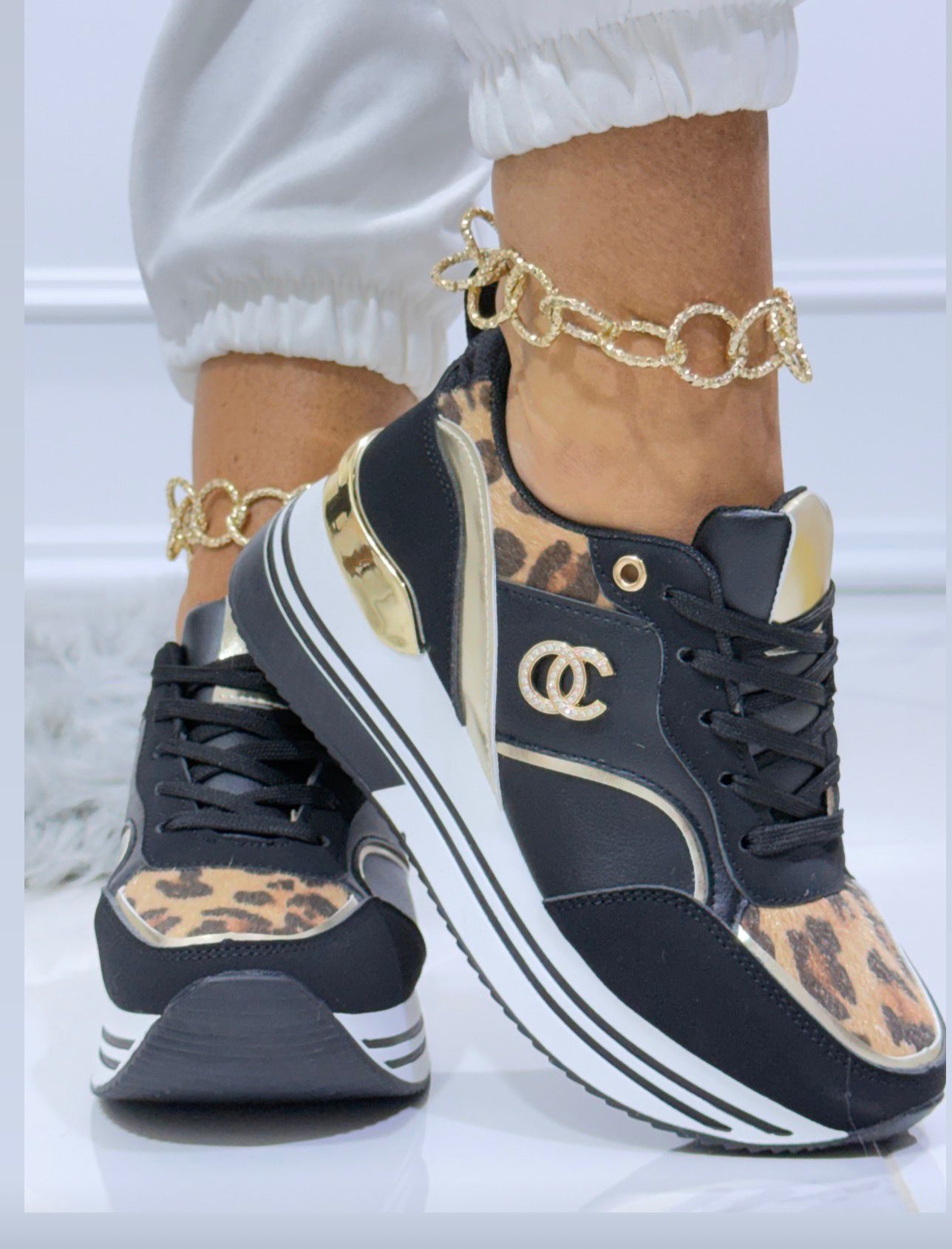 Miriam Black  - Sneakers