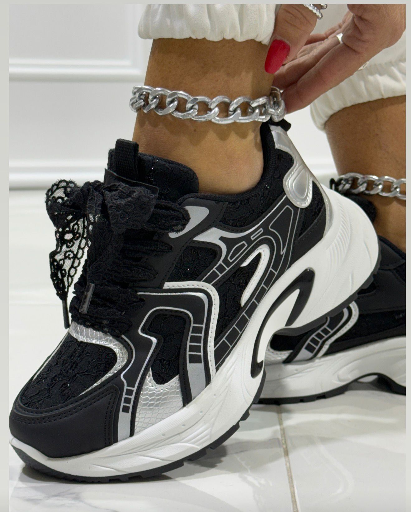 Sonia Black - Sneakers