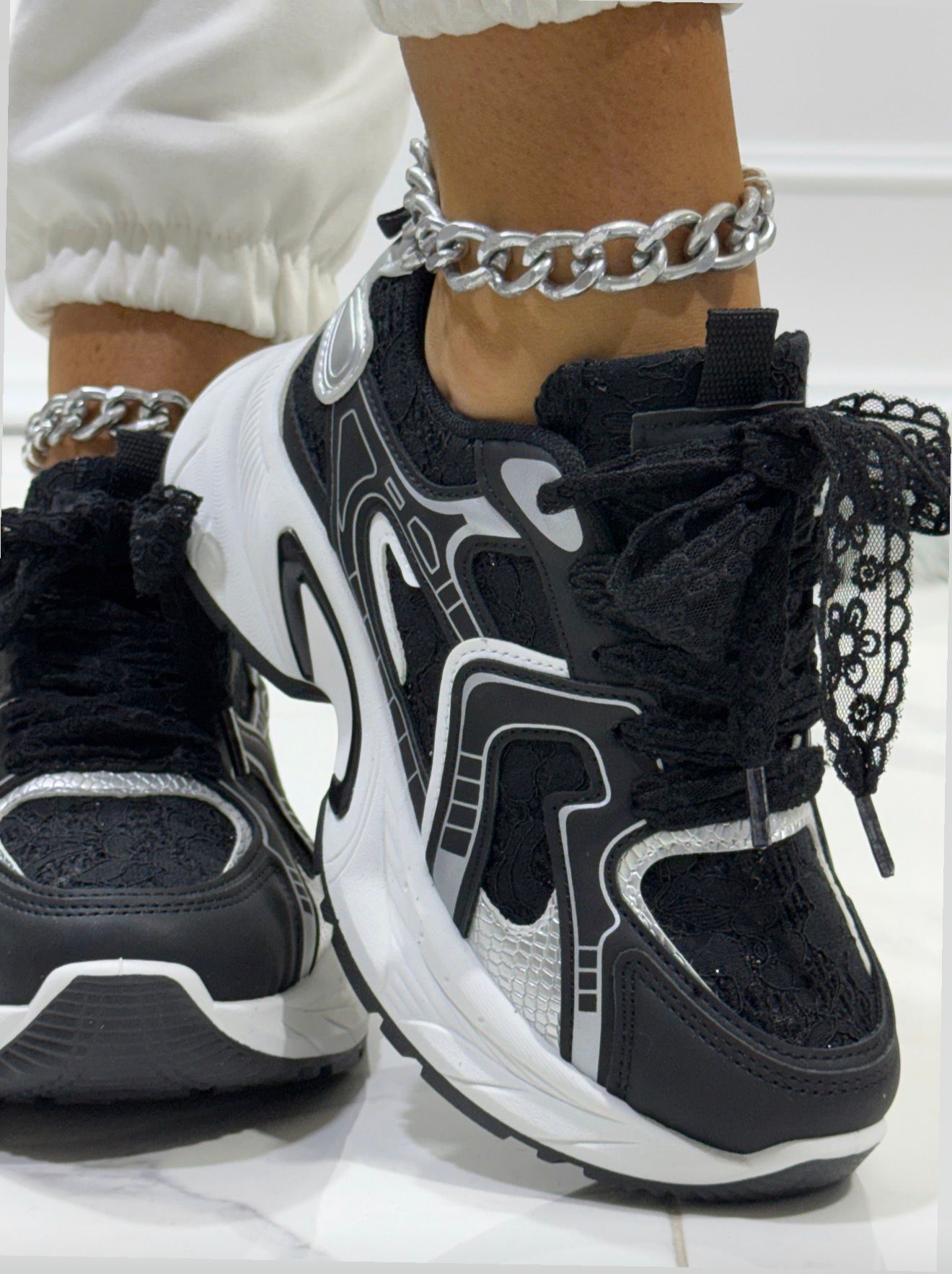 Sonia Black - Sneakers