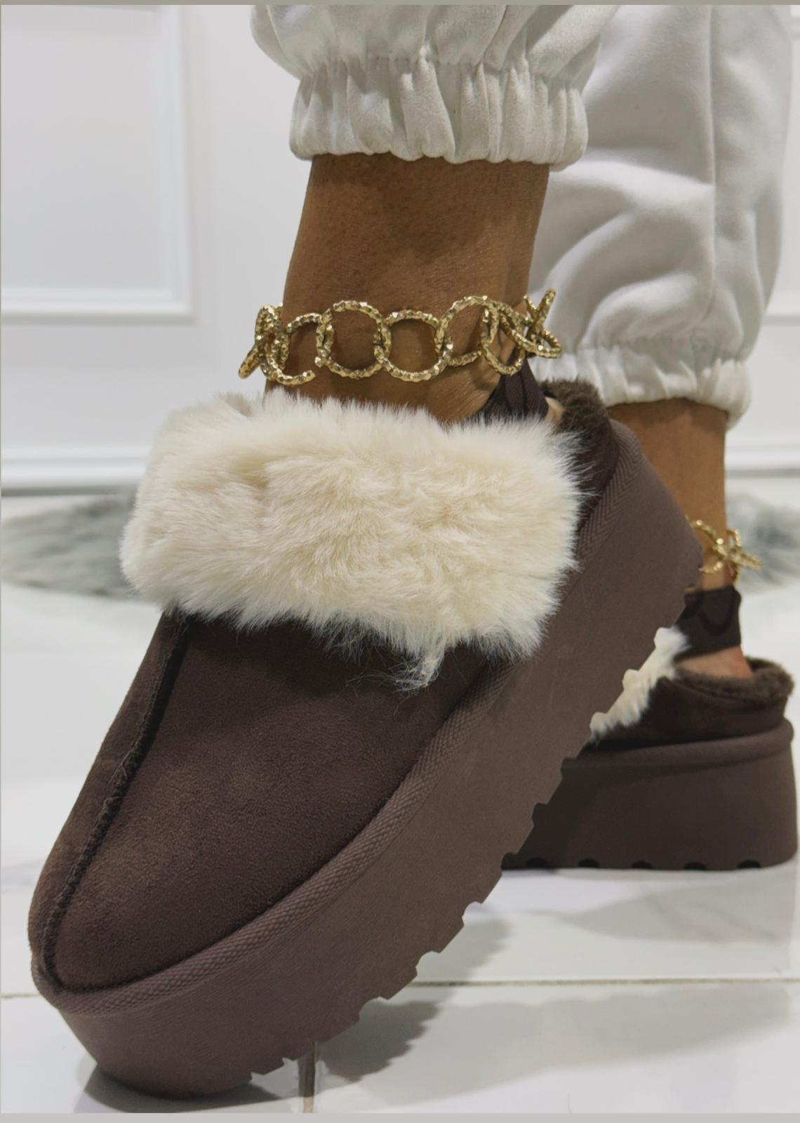 Erica Brown/White - Ciabatta