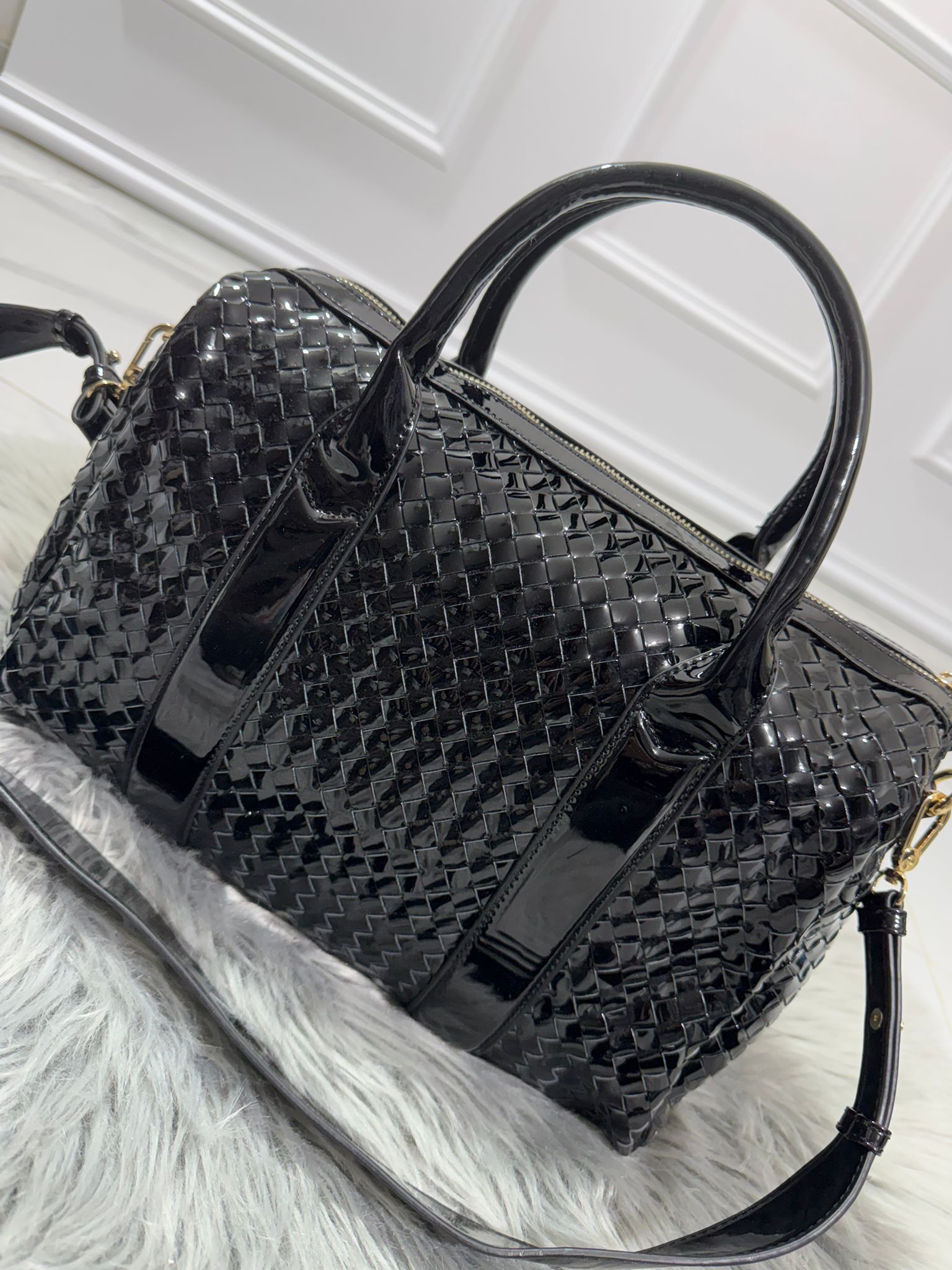 Sofia Black  - Borsa