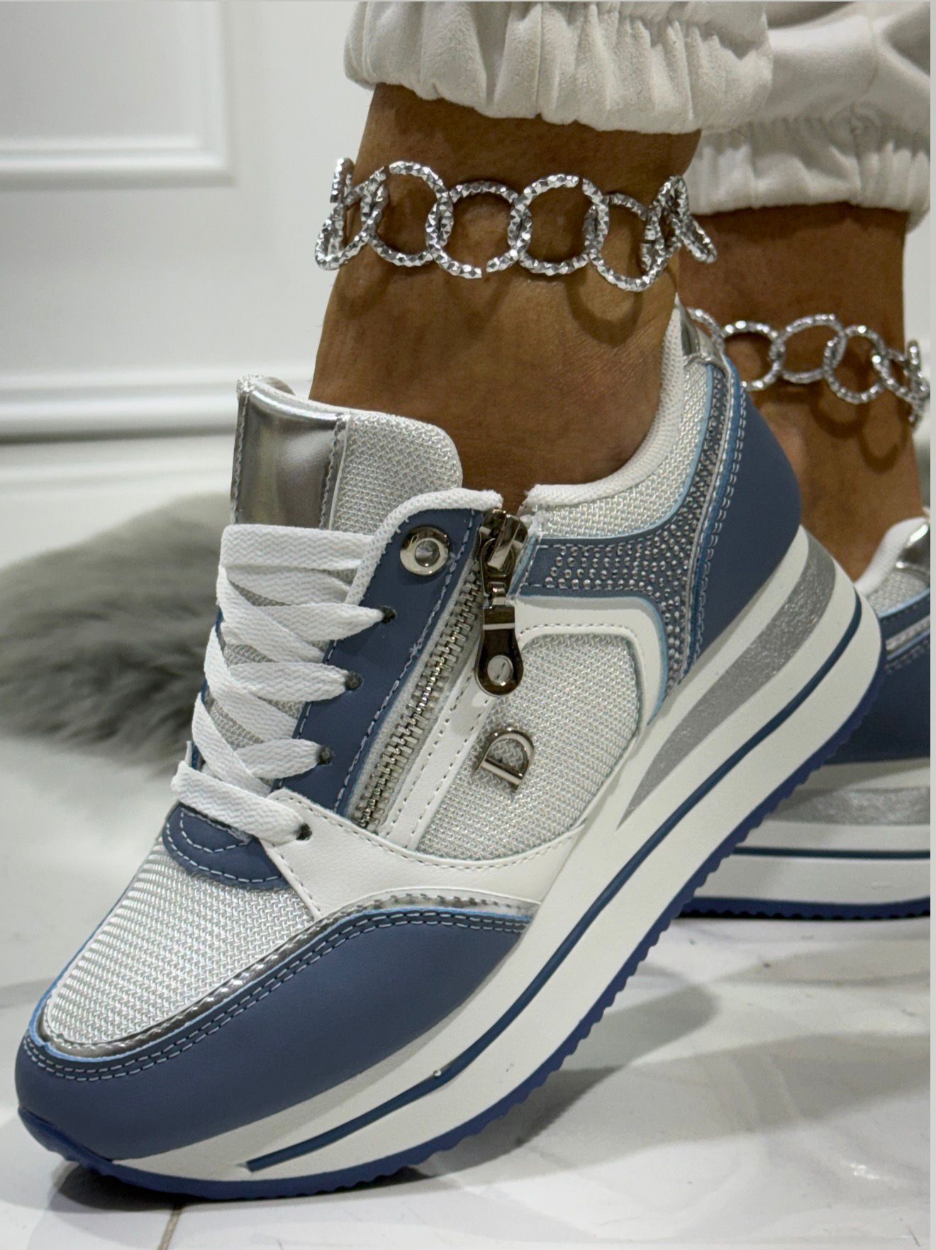 Amelia Blue - Sneakers