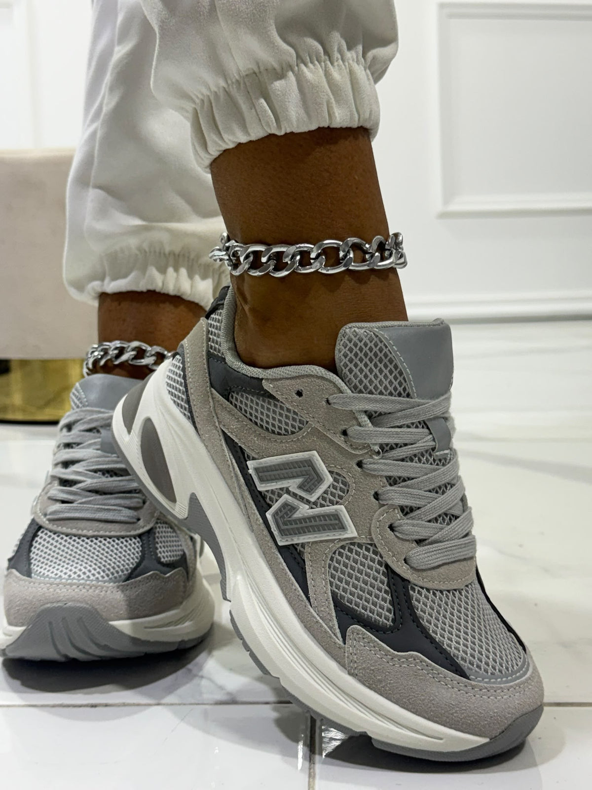 Lara Grey - Sneakers