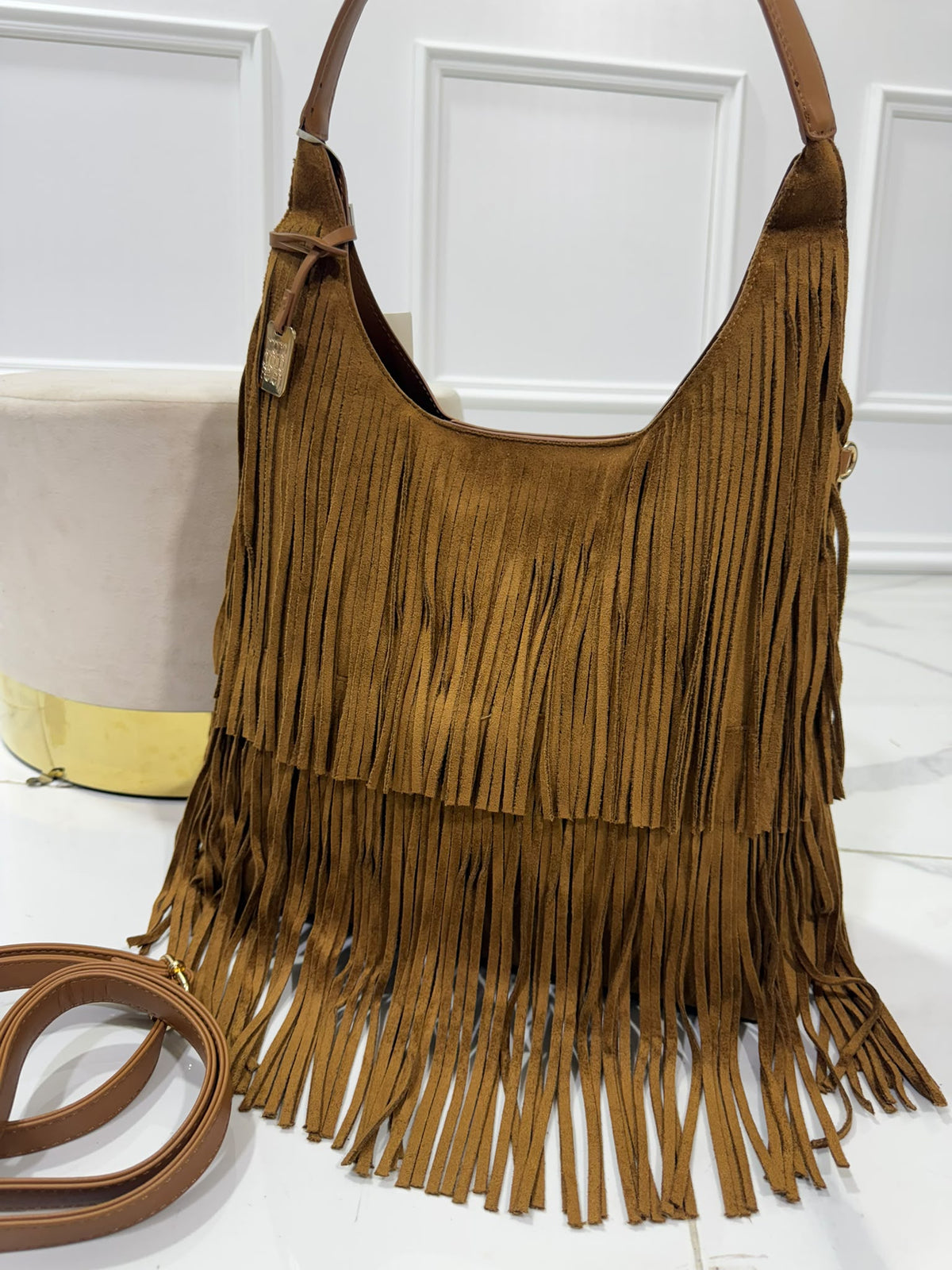 Adele Camel - Borsa