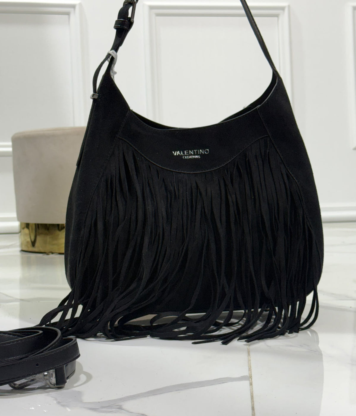 Serena Black- Borsa