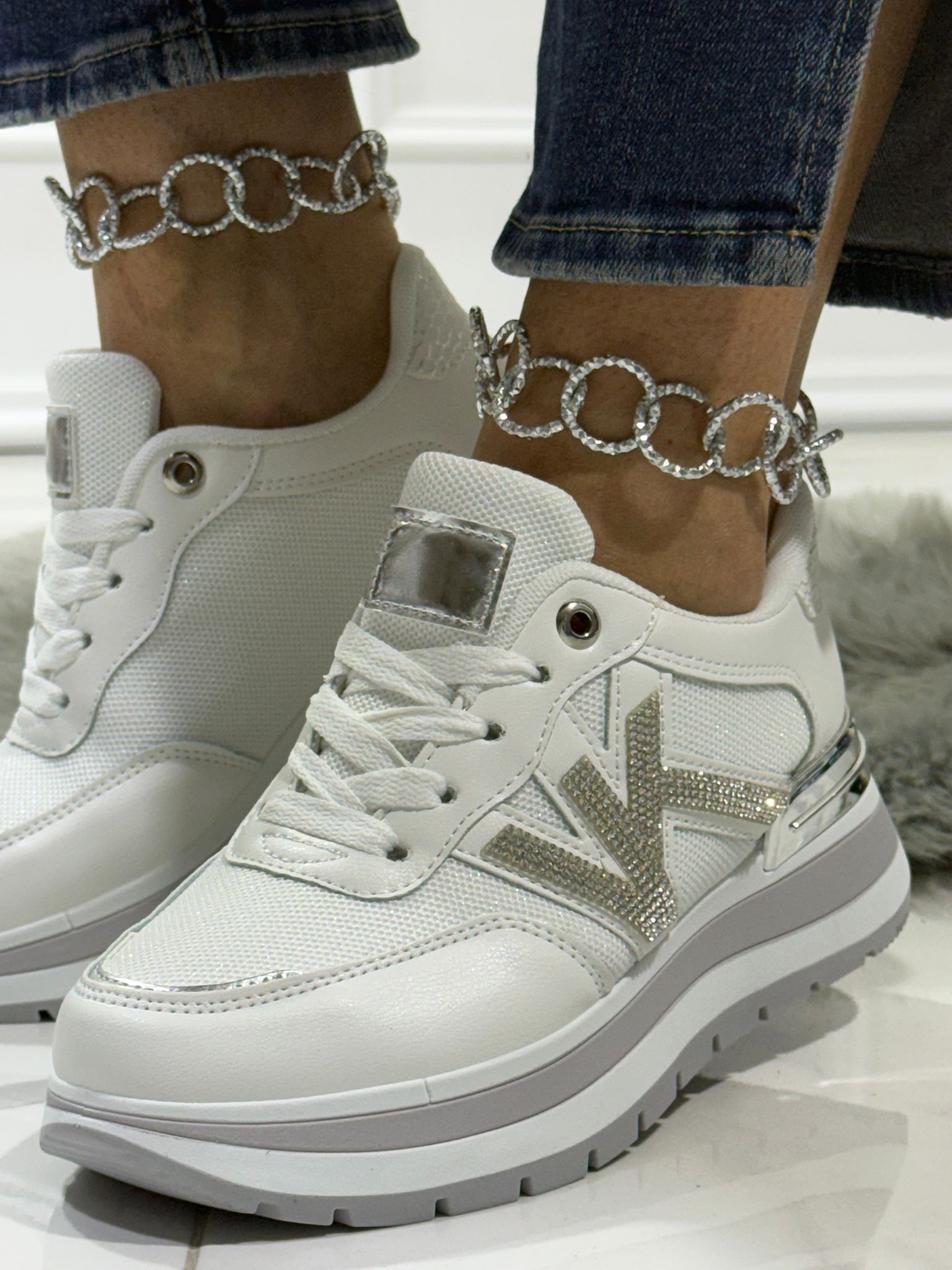 Vicky White - Sneakers