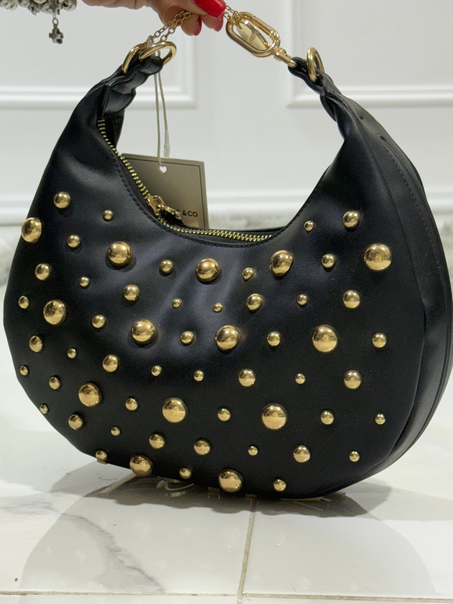 Love Black   - Borsa