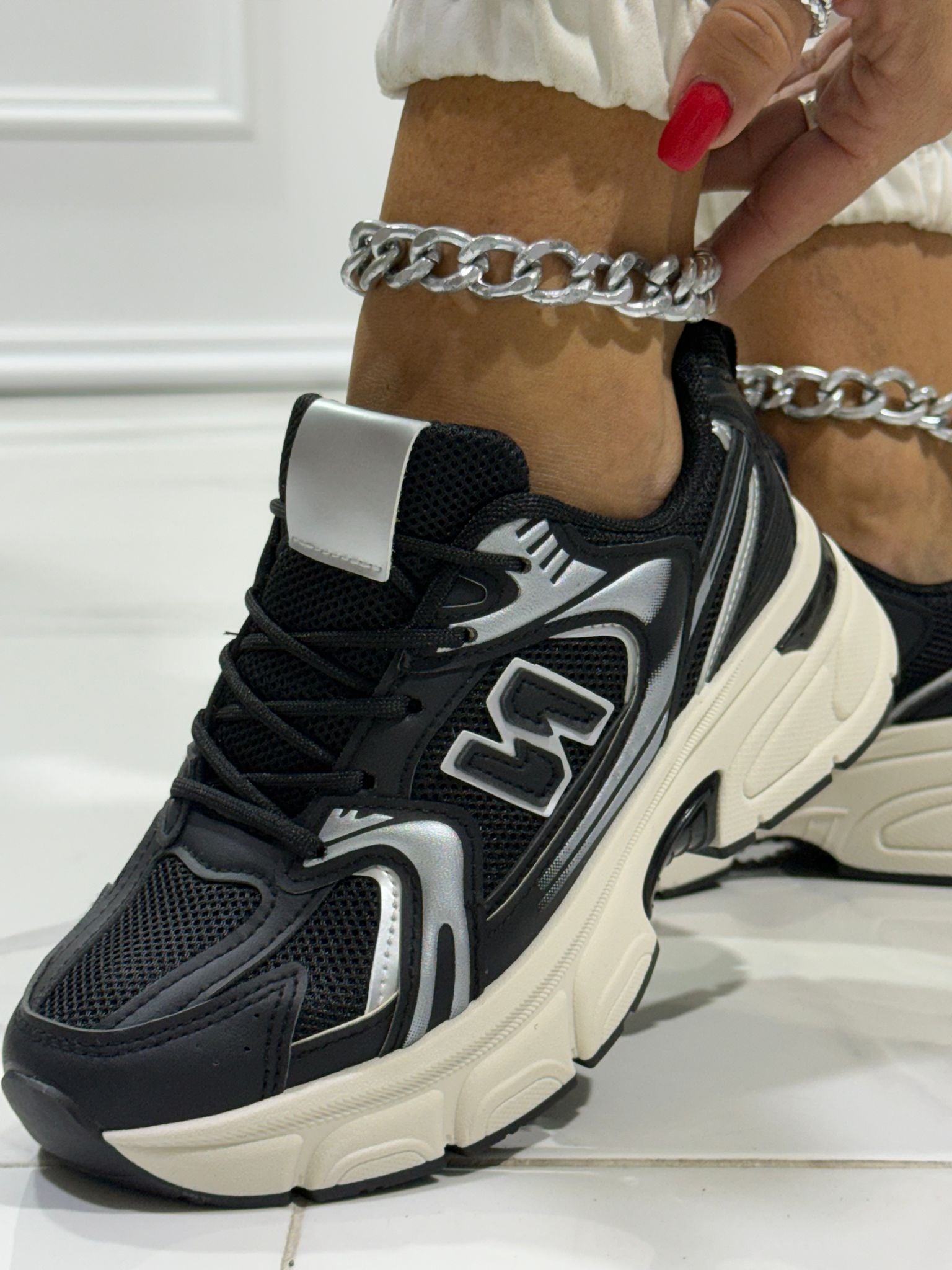 Masha Black - Sneakers