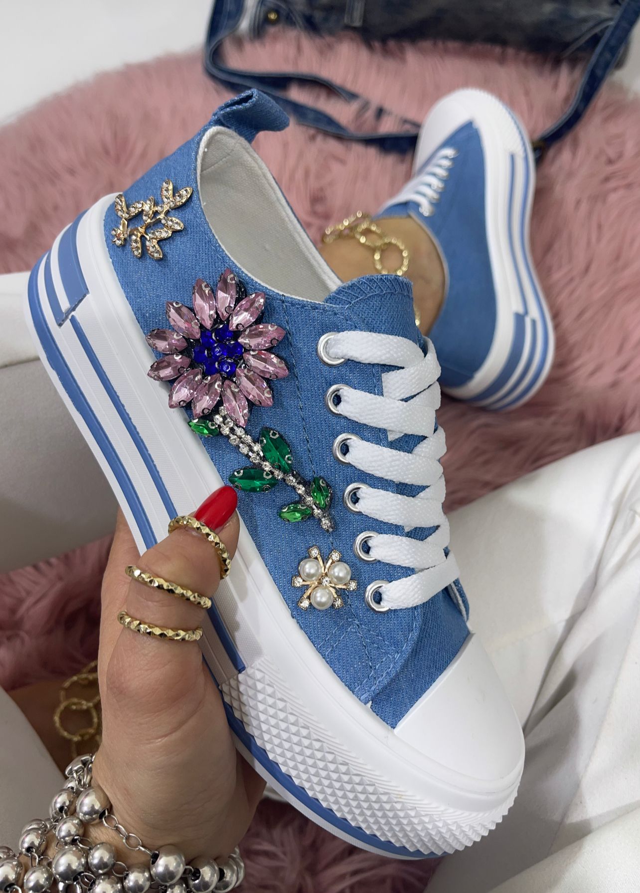 Musa Danim - Sneakers